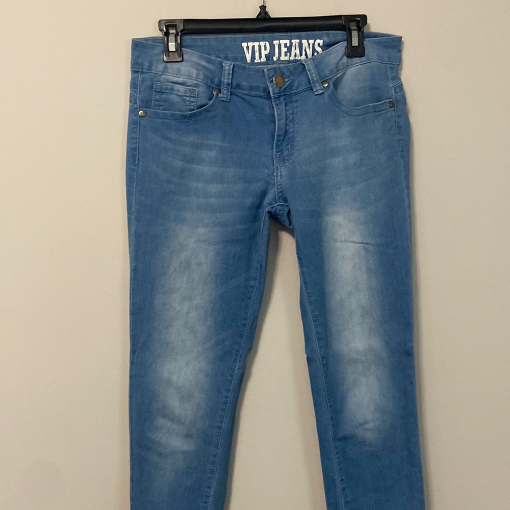 VIP JEANS
